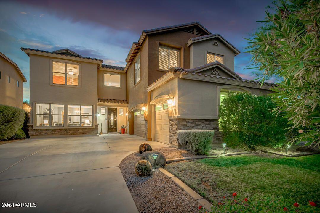 3018 E Silversmith Tr., San Tan Valley, AZ 85143