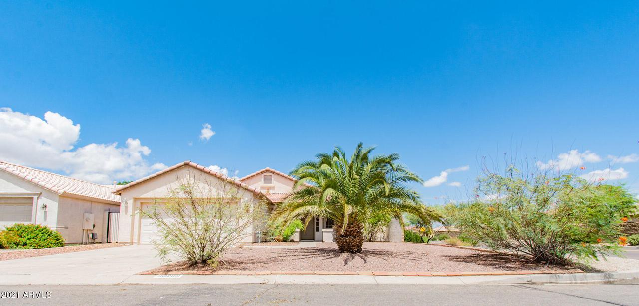 30299 N Royal Oak Way, San Tan Valley, AZ 85143