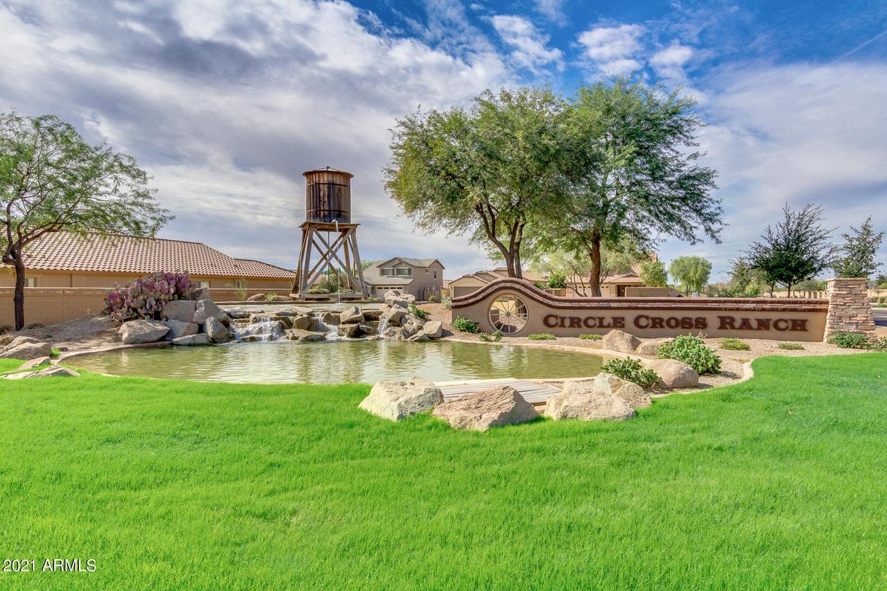 1144 W Paisley Dr., San Tan Valley, AZ 85143