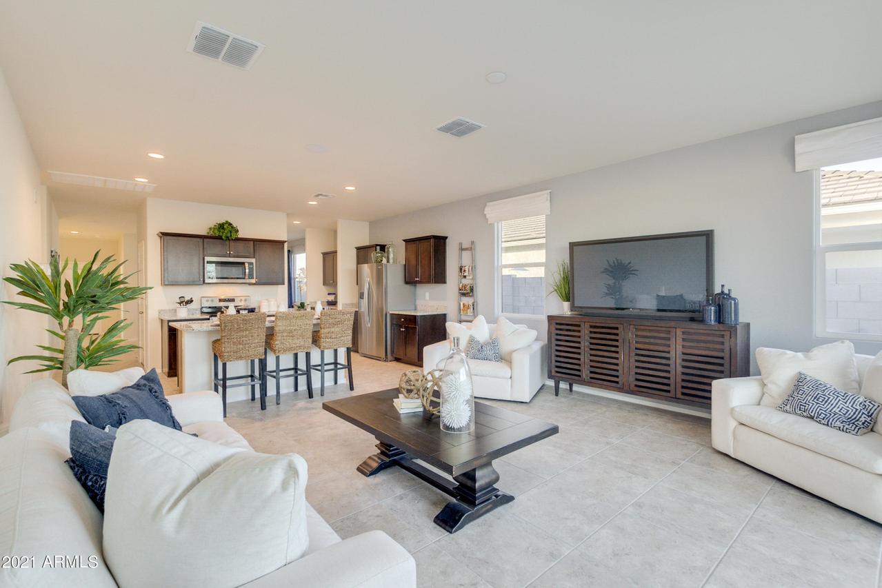 24526 N Alfalfa Dr., Florence, AZ 85132