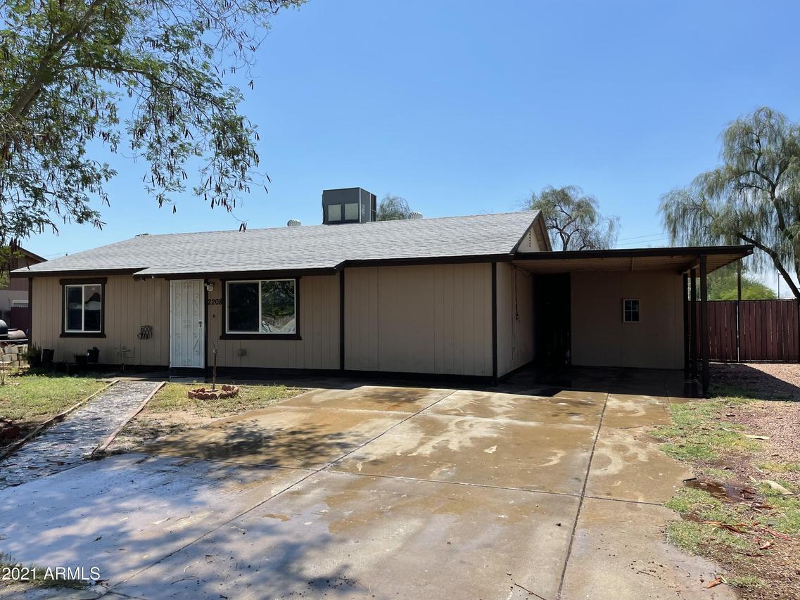 2208 N 74th Ln., Phoenix, AZ 85035