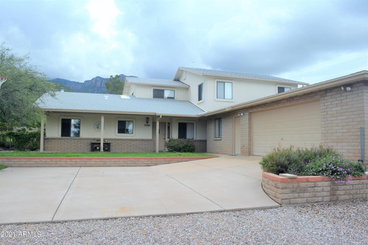 8126 S High Rd., Hereford, AZ 85615