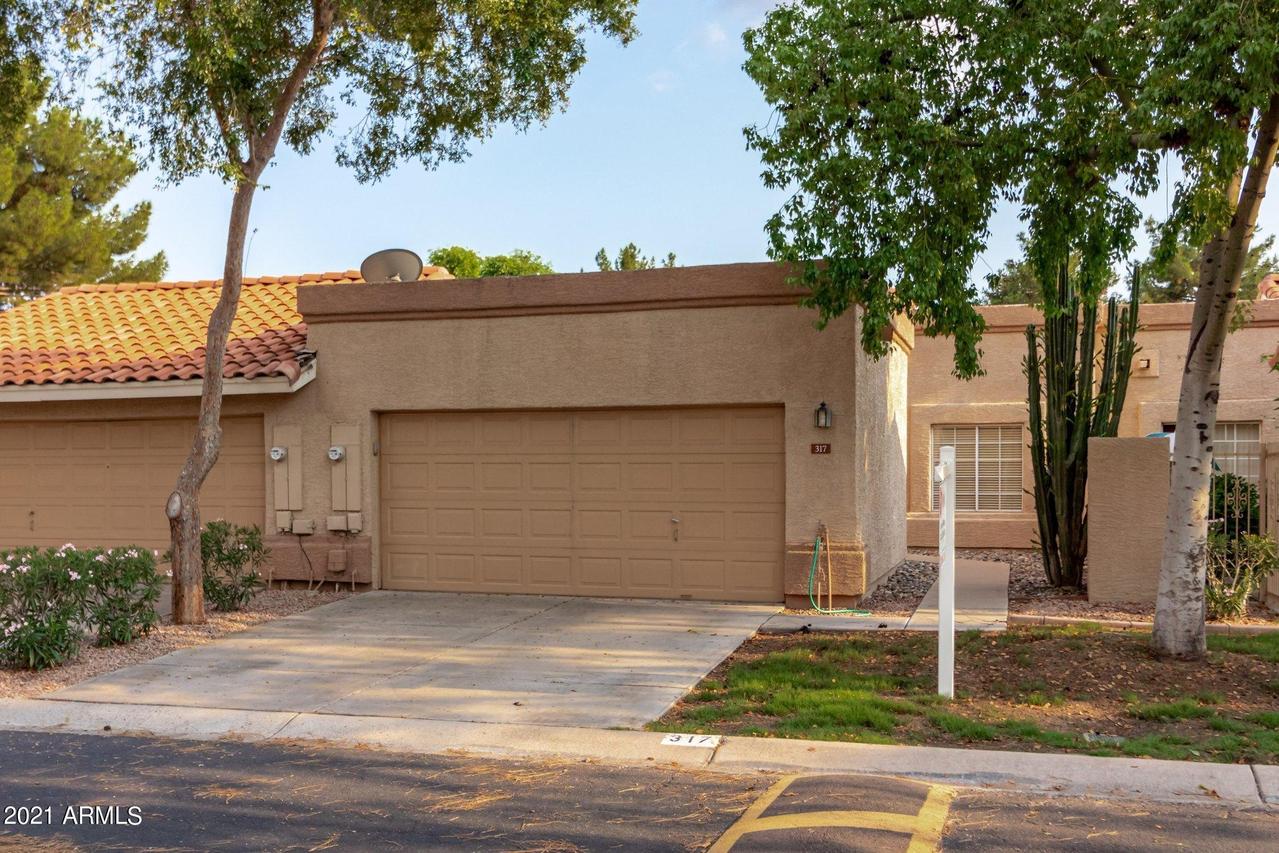 317 W Lodge Dr., Tempe, AZ 85283