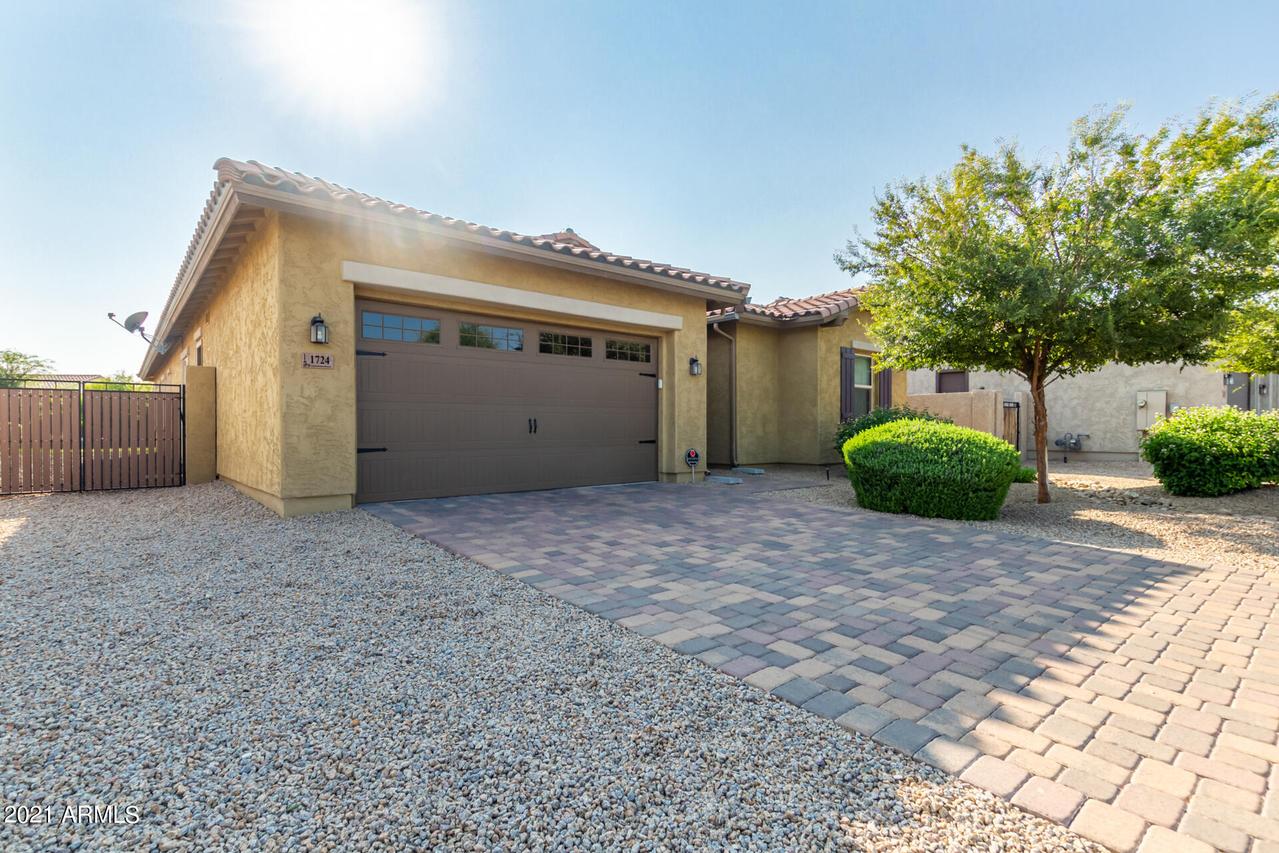 1724 N 157th Dr., Goodyear, AZ 85395