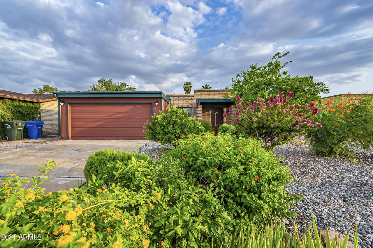 10425 W Campbell Ave., Phoenix, AZ 85037