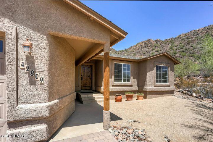 42809 N 7th St., New River, AZ 85087