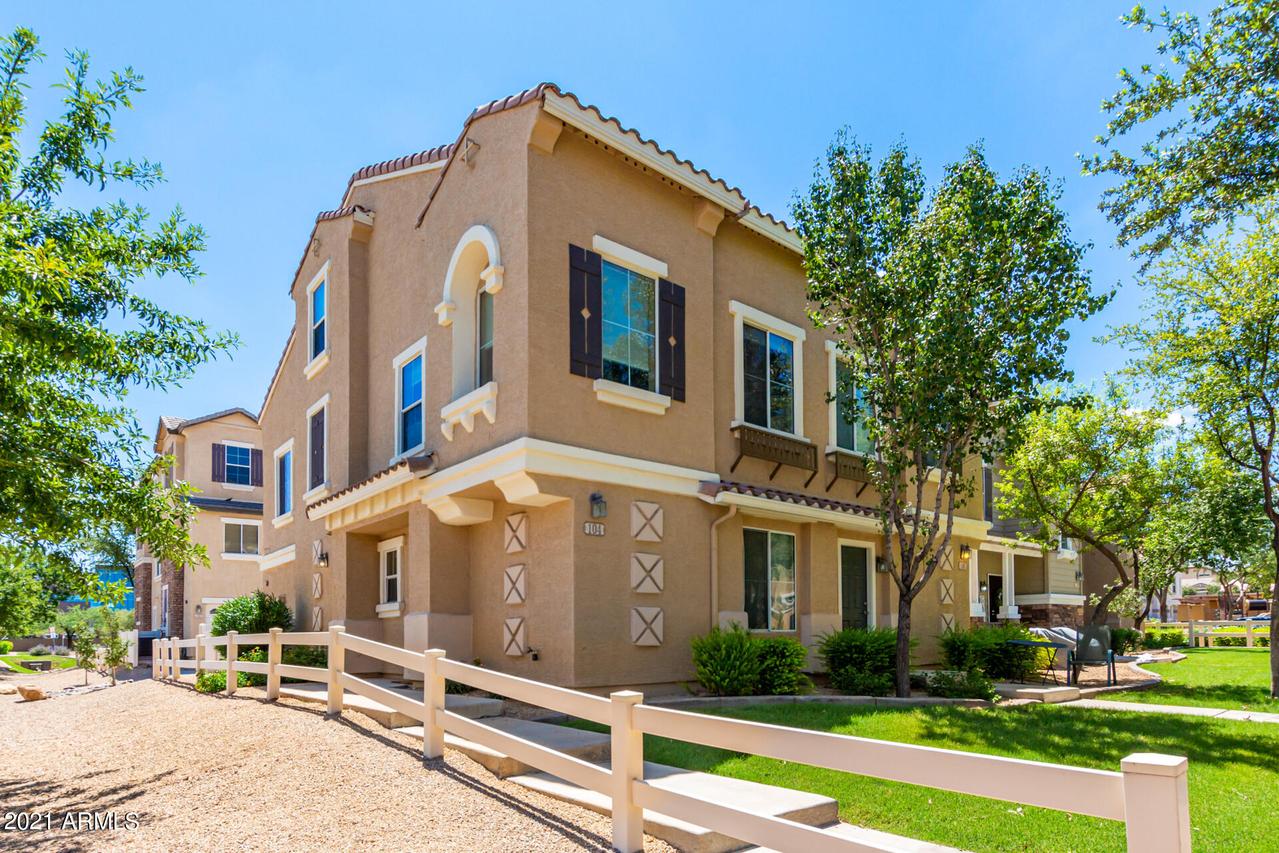 104 W Commerce Ct., Gilbert, AZ 85233