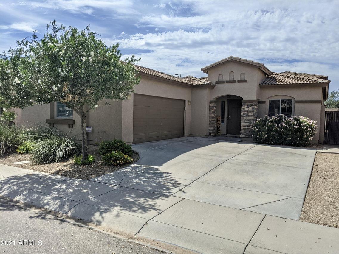 583 E Rainbow Dr., Chandler, AZ 85249