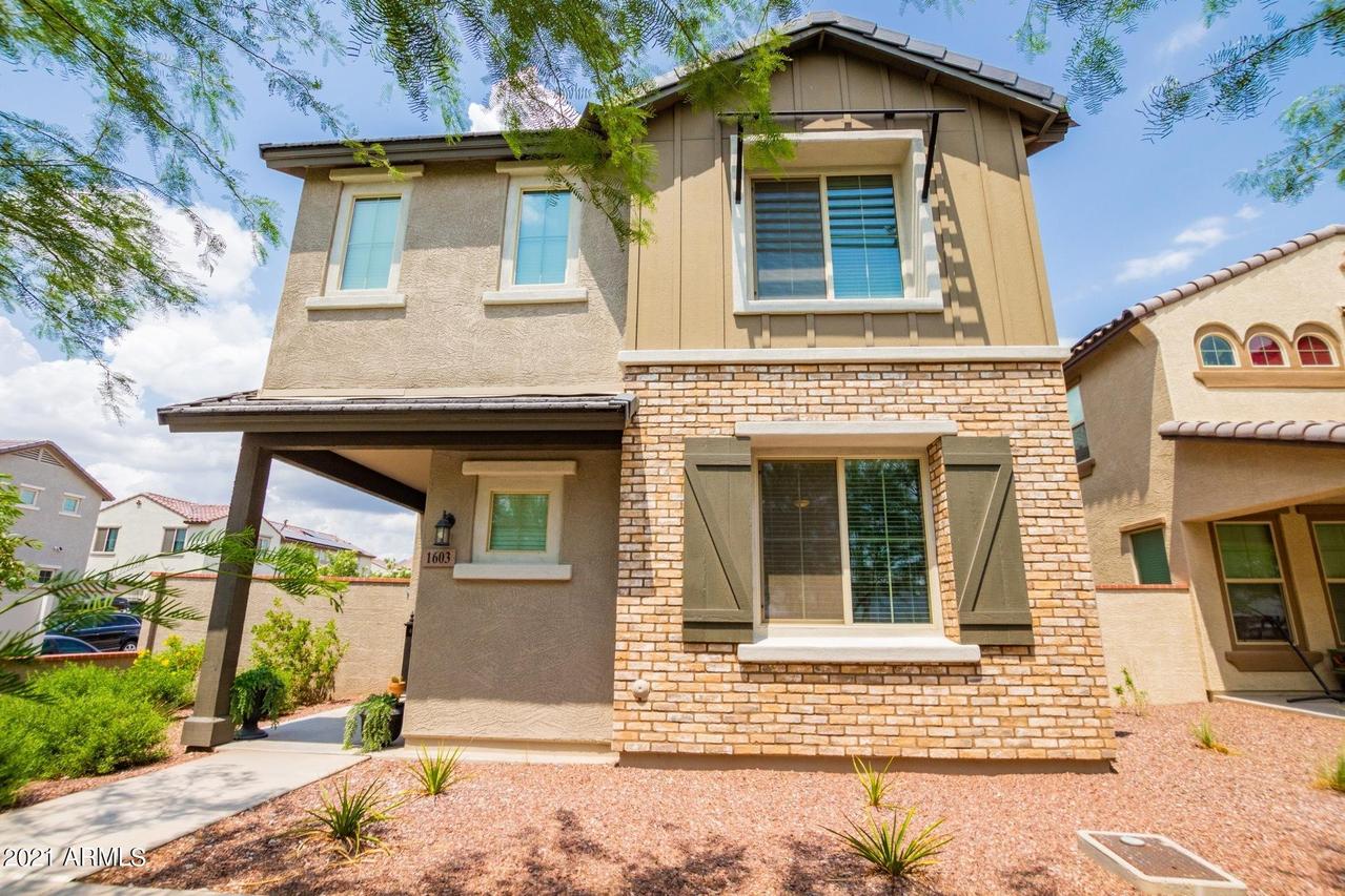 1603 N 208th Ave., Buckeye, AZ 85396