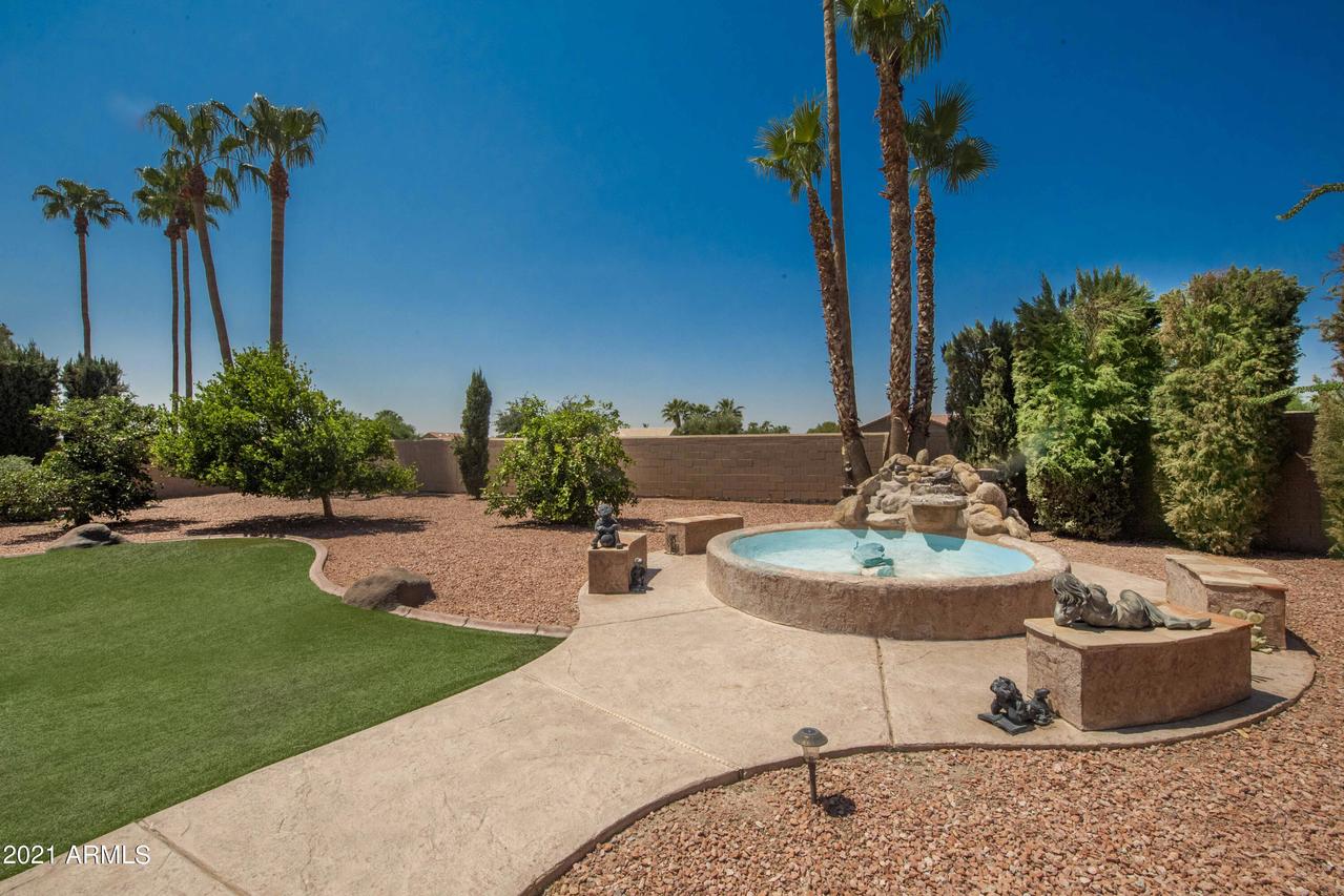 10406 E Nacoma Dr., Sun Lakes, AZ 85248