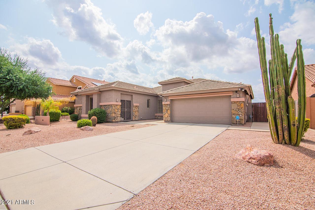 6913 W Tether Tr., Peoria, AZ 85383