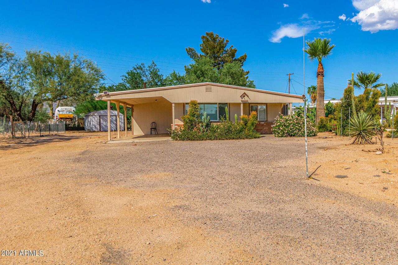 11256 E Boulder Dr., Apache Junction, AZ 85120