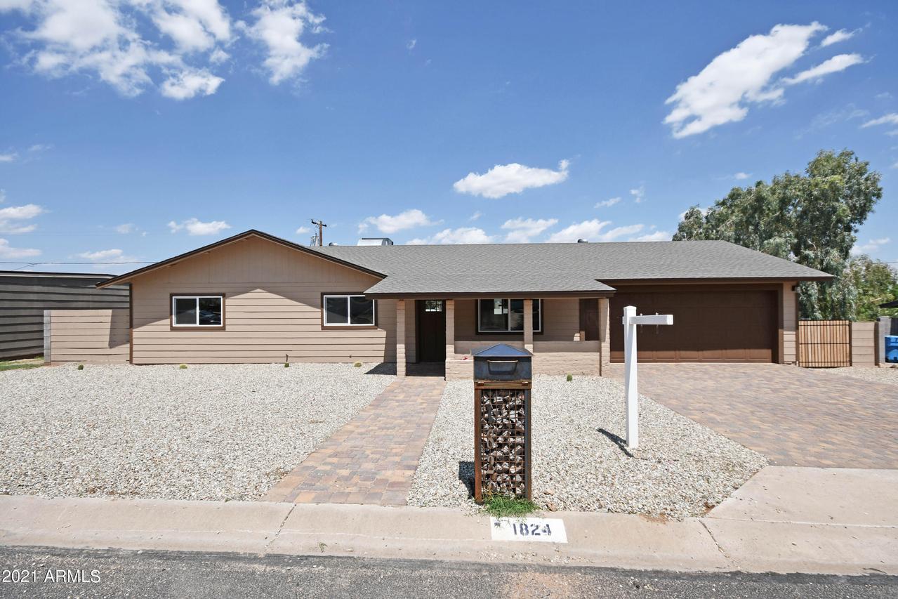 1824 E Camino De Los Ranchos, Phoenix, AZ 85022