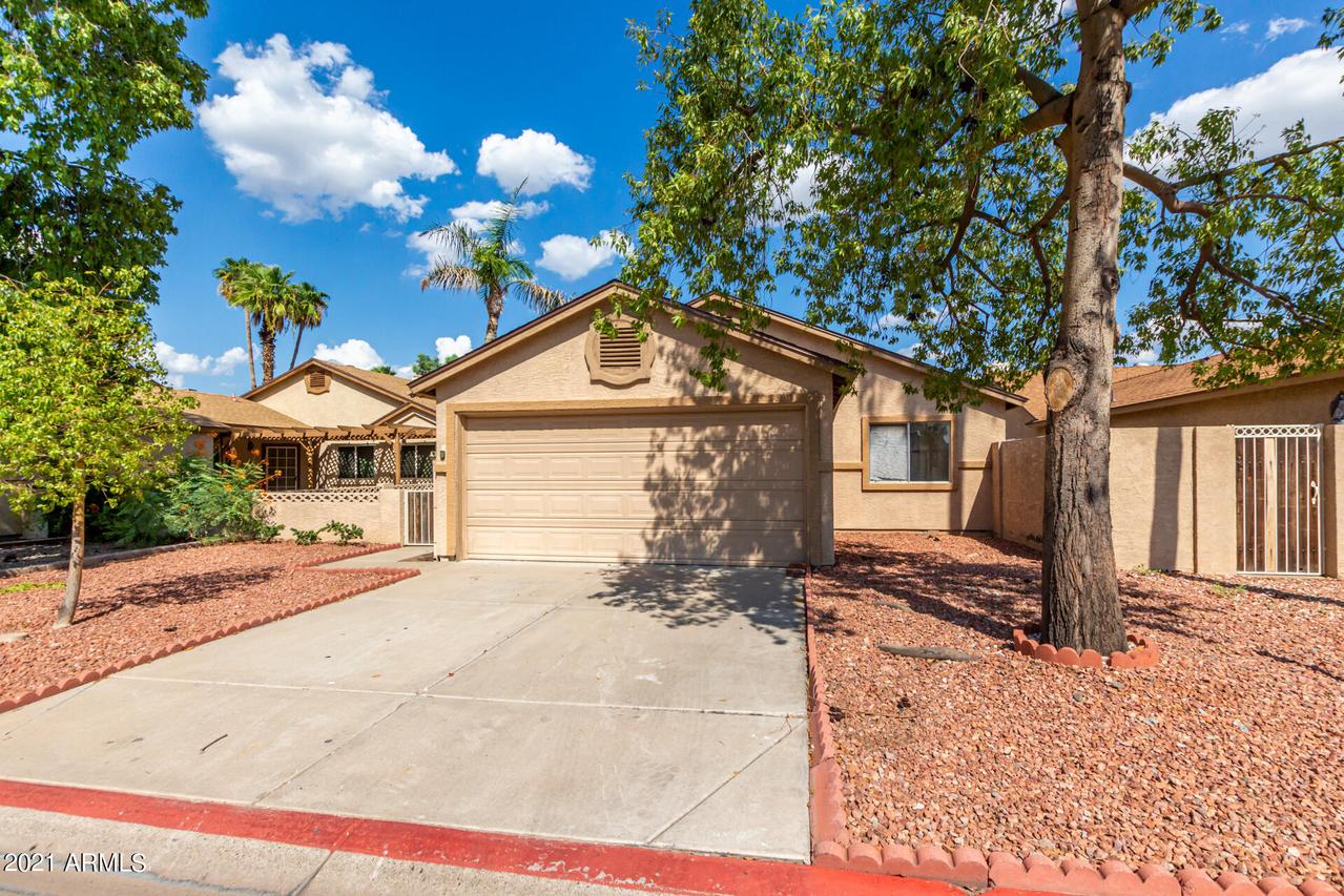 10021 N 66th Ln., Glendale, AZ 85302