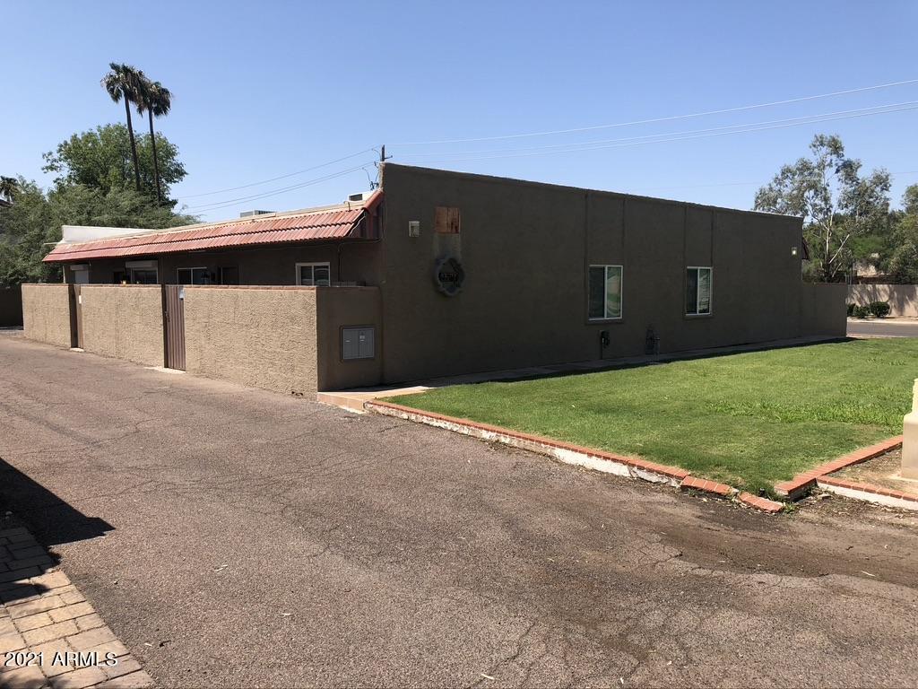 2701 E Tierra Buena Ln., Phoenix, AZ 85032