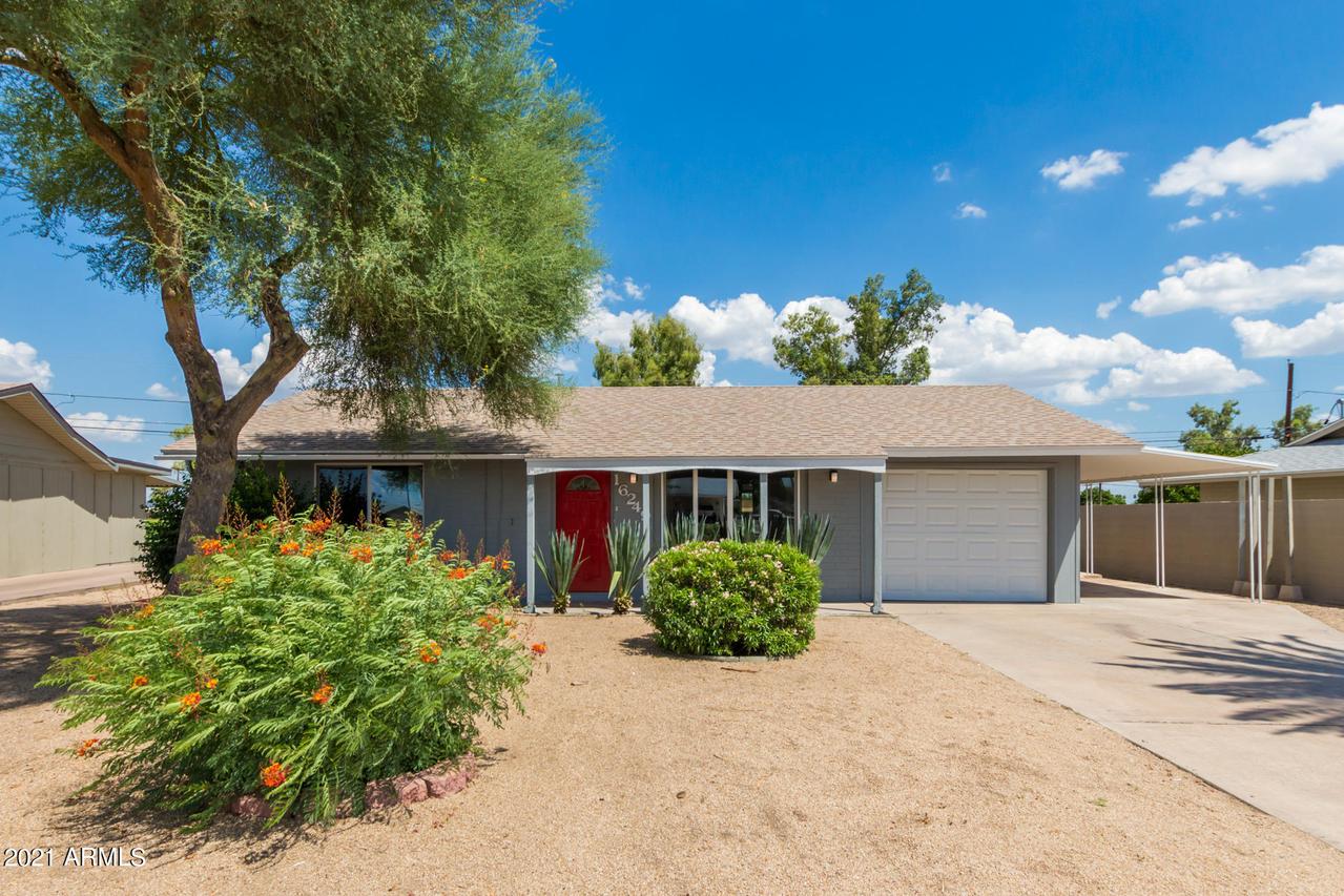 12649 N 111th Ave., Sun City, AZ 85351