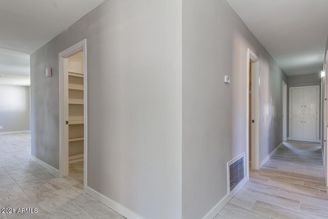 5031 N 65th Ave., Glendale, AZ 85301