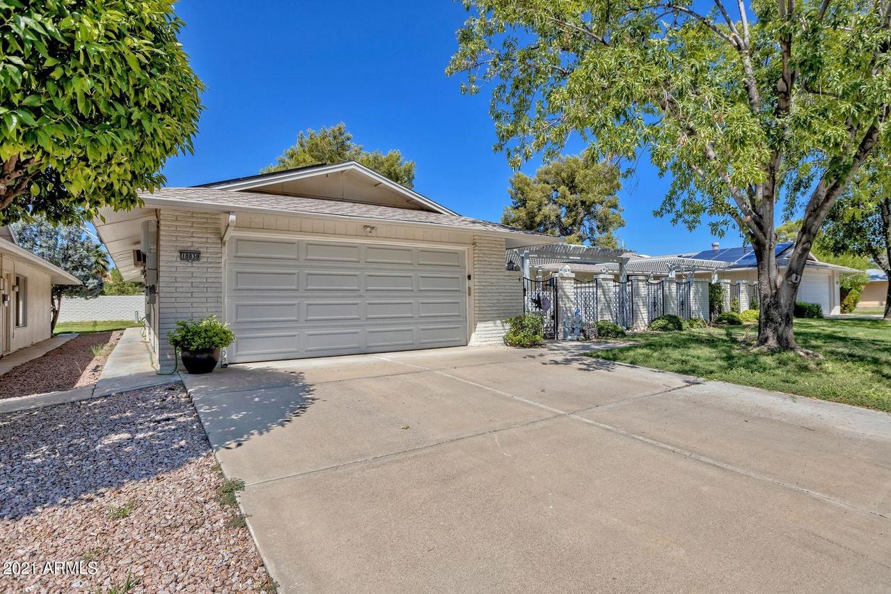 18830 N Lakeforest Dr., Sun City, AZ 85373
