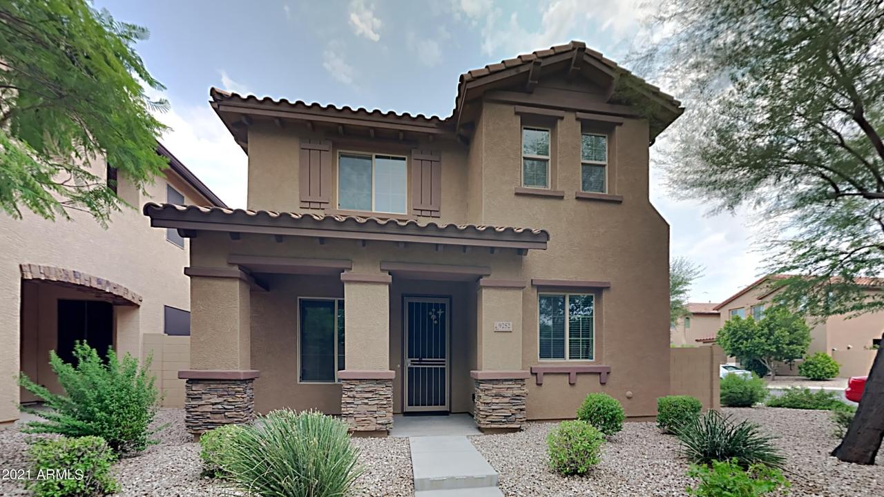 9252 W Meadow Dr., Peoria, AZ 85382
