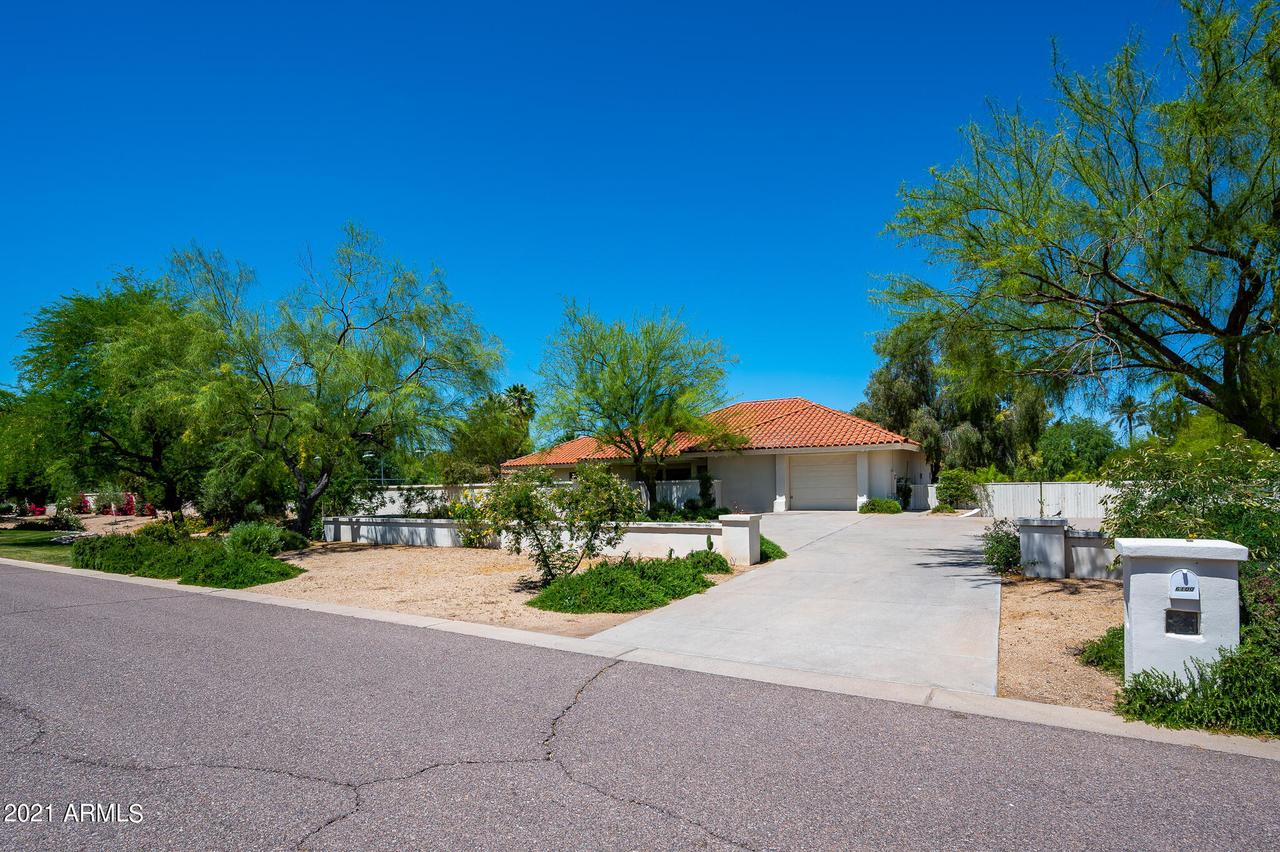 6100 E Caballo Dr., Paradise Valley, AZ 85253