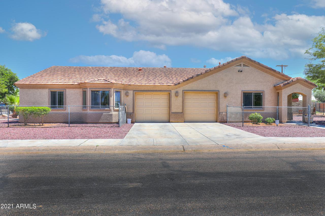 523 W 11th St., Casa Grande, AZ 85222