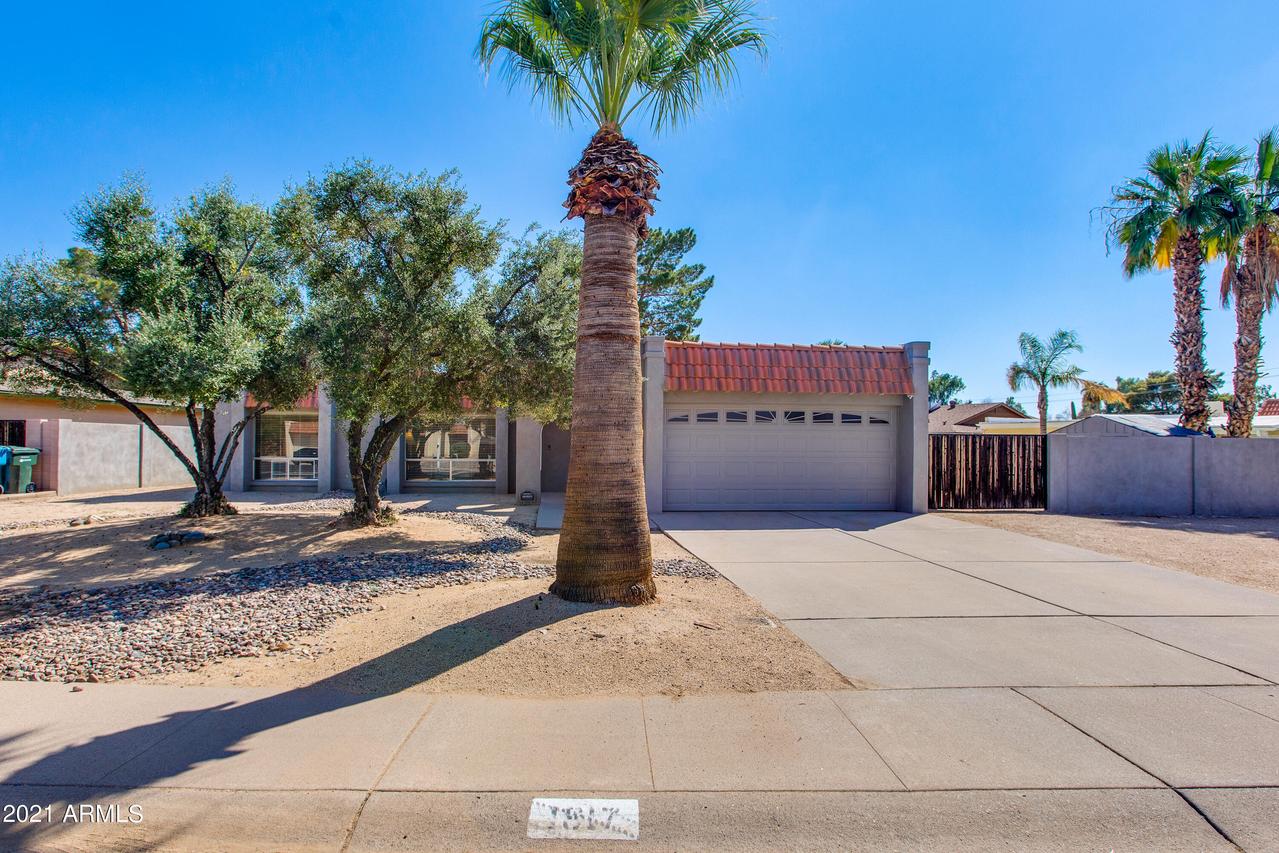 1817 W Acoma Dr., Phoenix, AZ 85023