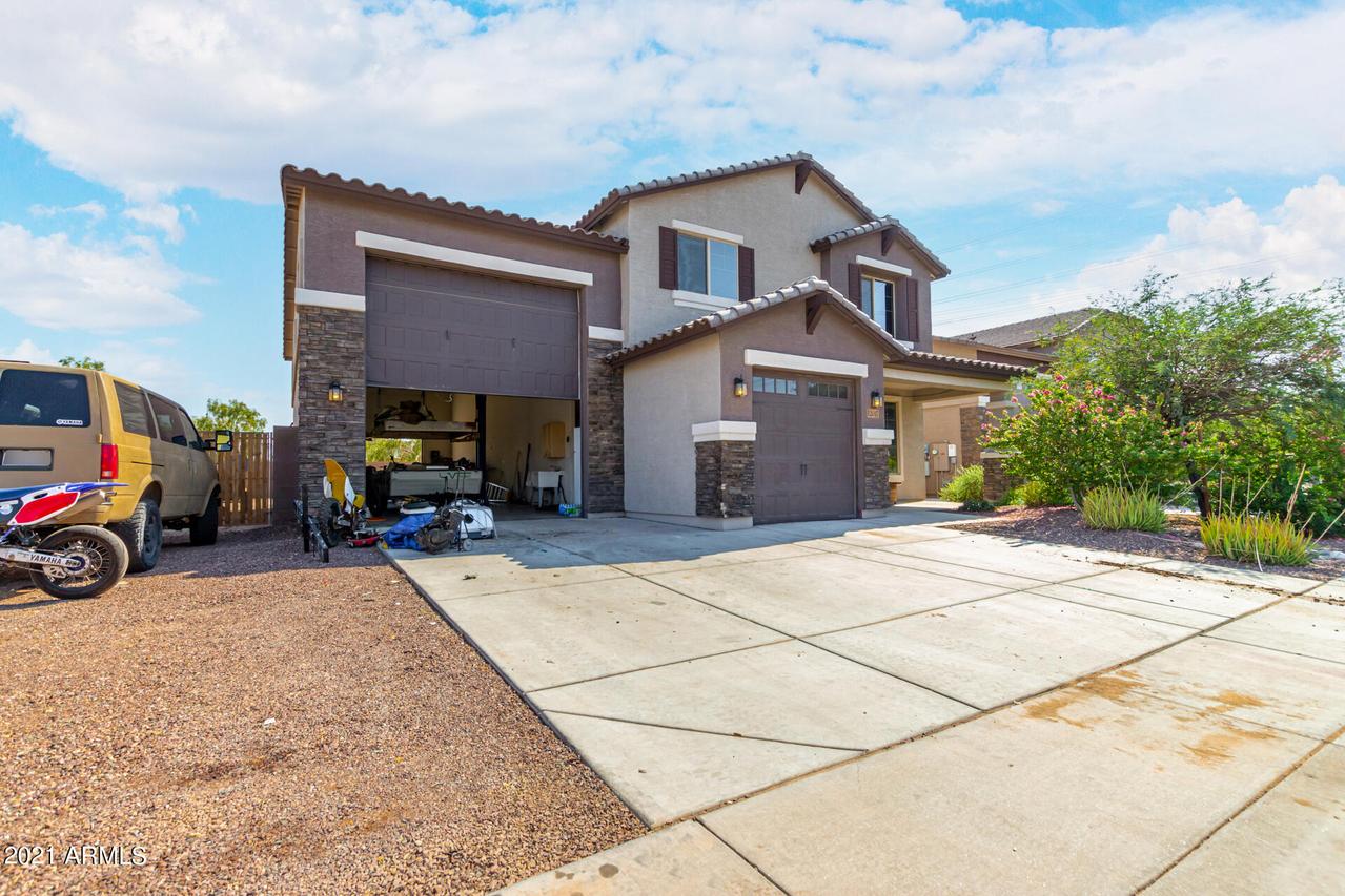 12017 W Calle Hermosa Ln., Avondale, AZ 85323