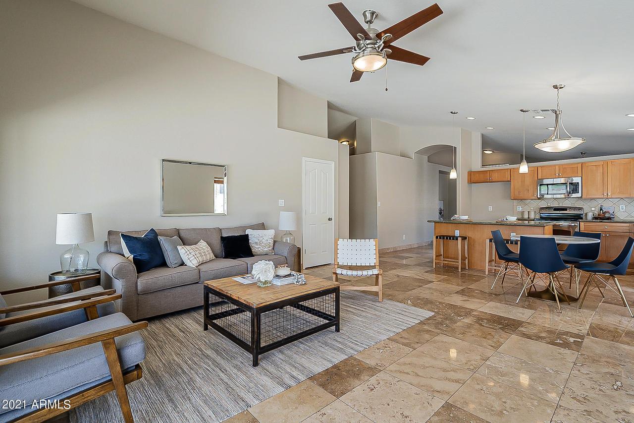 16025 S 10th Pl., Phoenix, AZ 85048