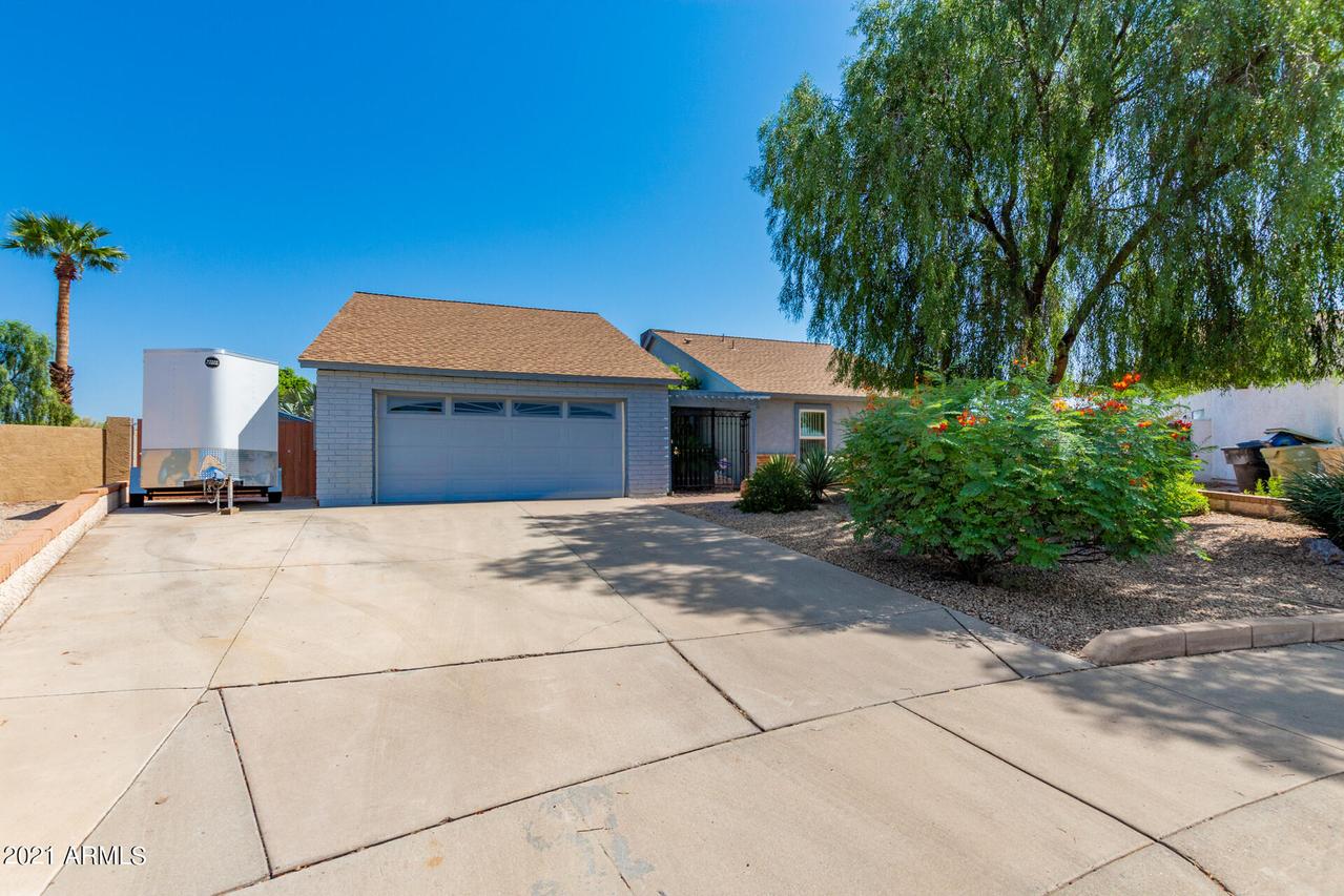 6733 N 79th Dr., Glendale, AZ 85303