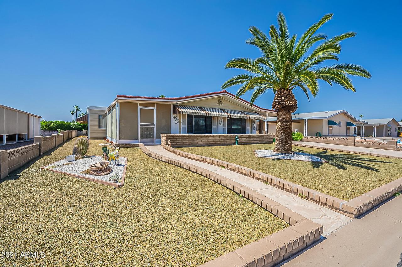 26448 S Navajo Pl., Sun Lakes, AZ 85248