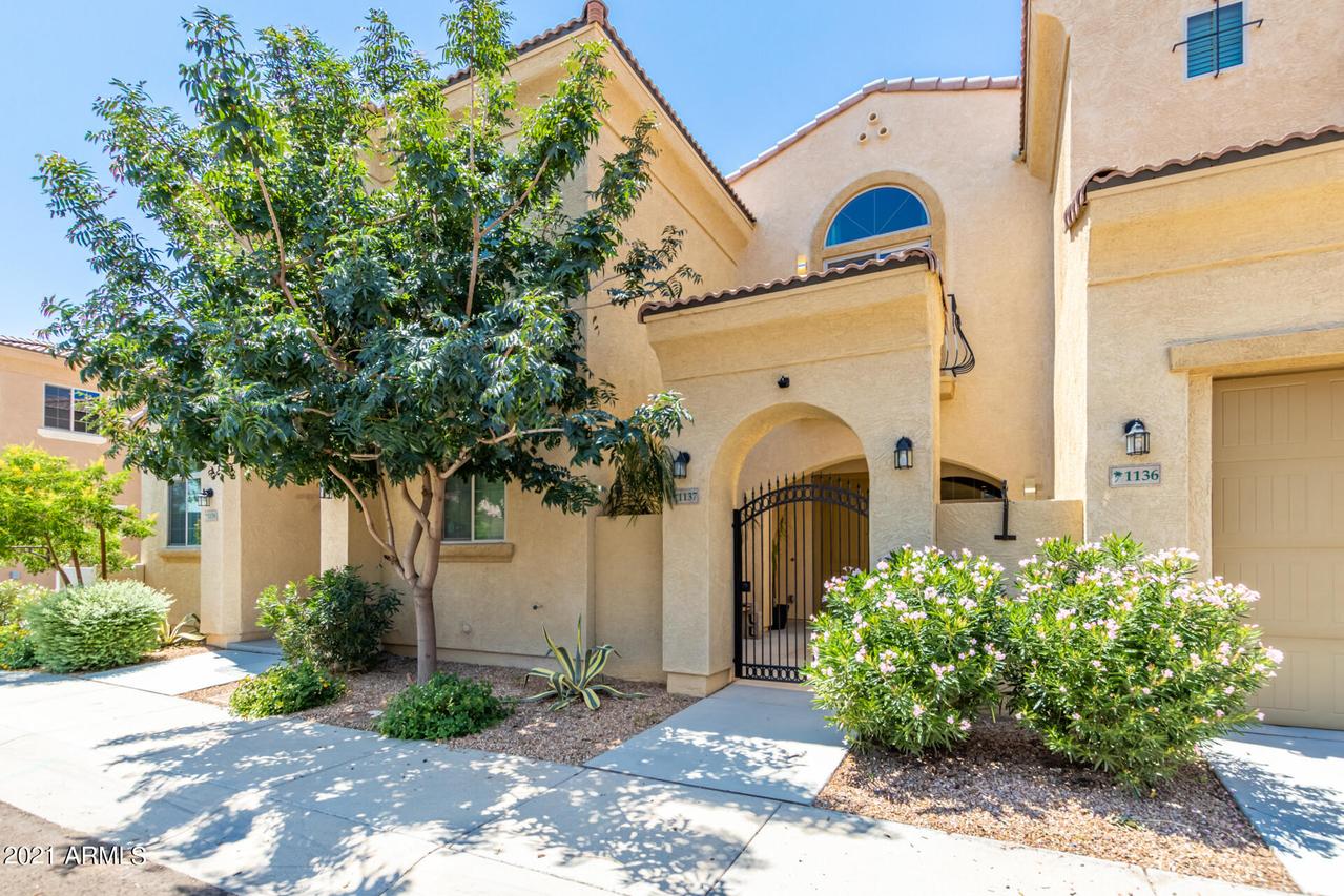 1367 S Country Club Dr. #1137, Mesa, AZ 85210