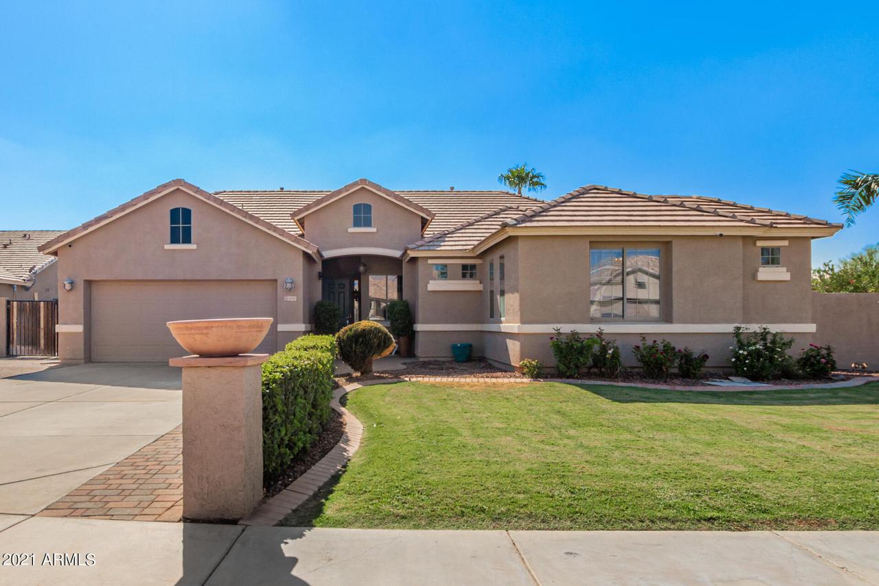 6954 S Scott Dr., Chandler, AZ 85249