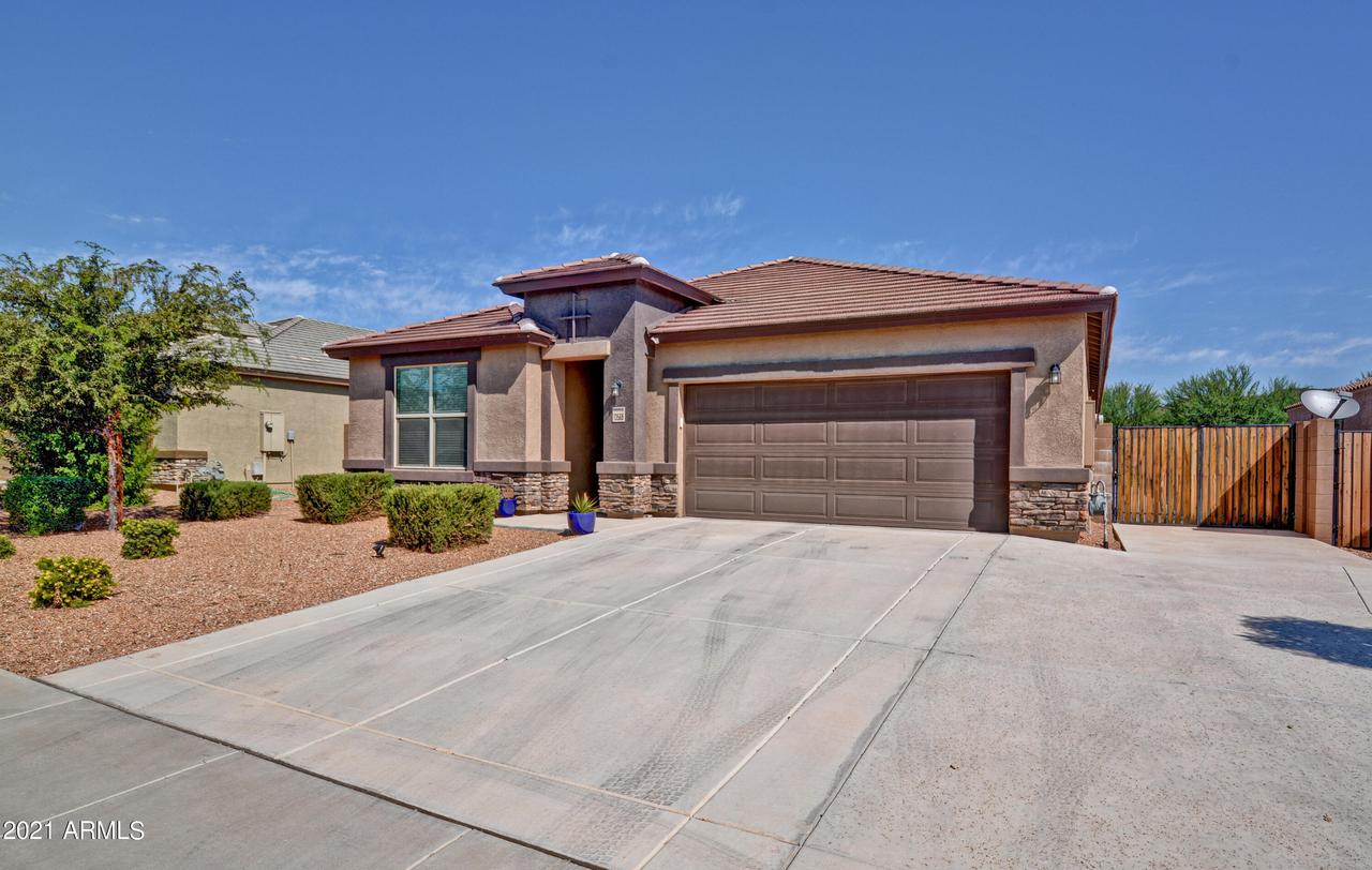 13568 W Desert Moon Way, Peoria, AZ 85383