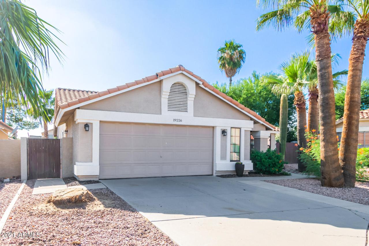 19226 N 74th Dr., Glendale, AZ 85308