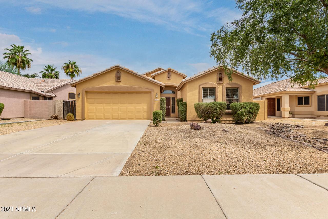 3352 E Chickadee Rd., Gilbert, AZ 85297