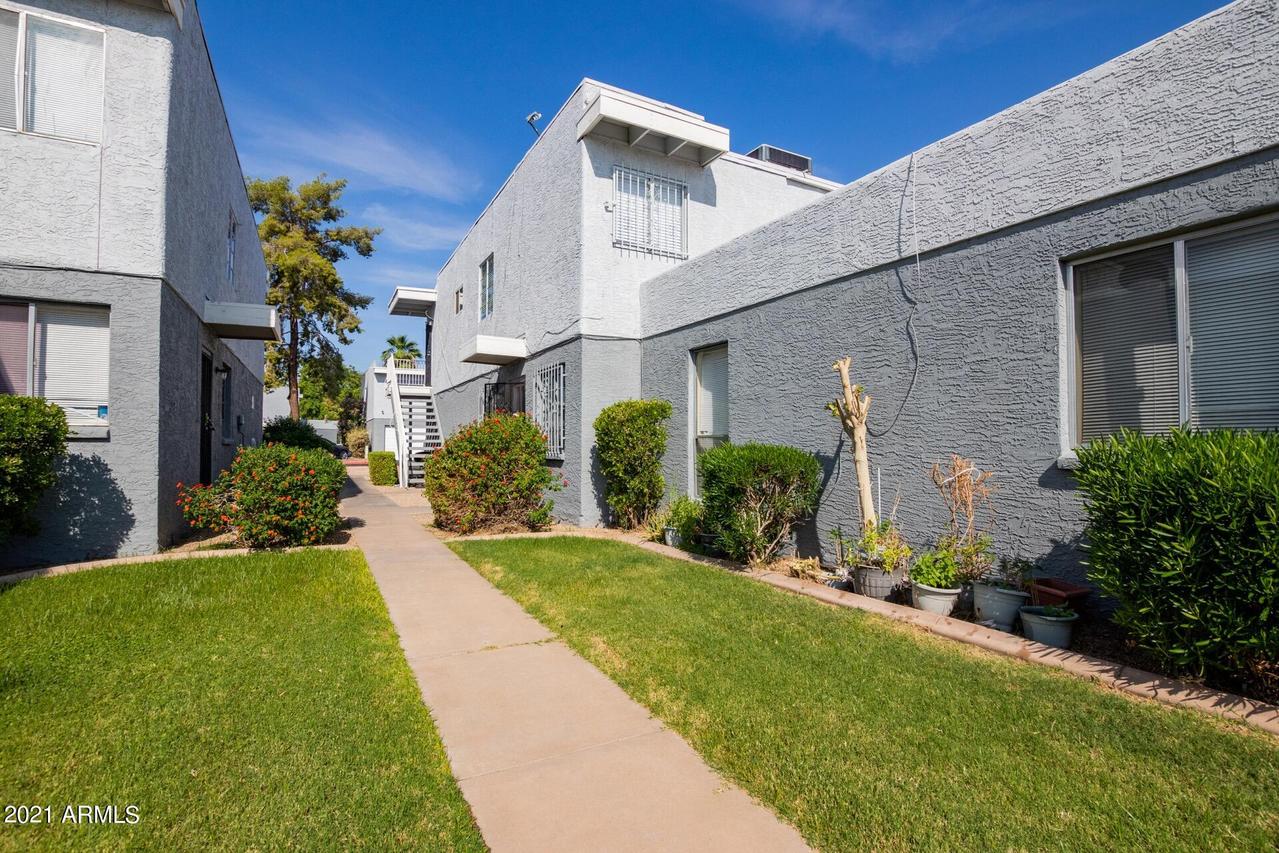 2609 W Ocotillo Rd. #2, Phoenix, AZ 85017
