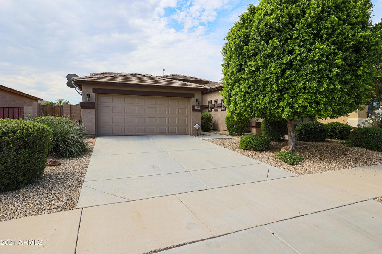 17613 W Dahlia Dr., Surprise, AZ 85388