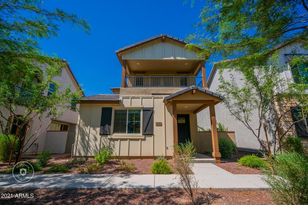 1612 N 208th Ave., Buckeye, AZ 85396