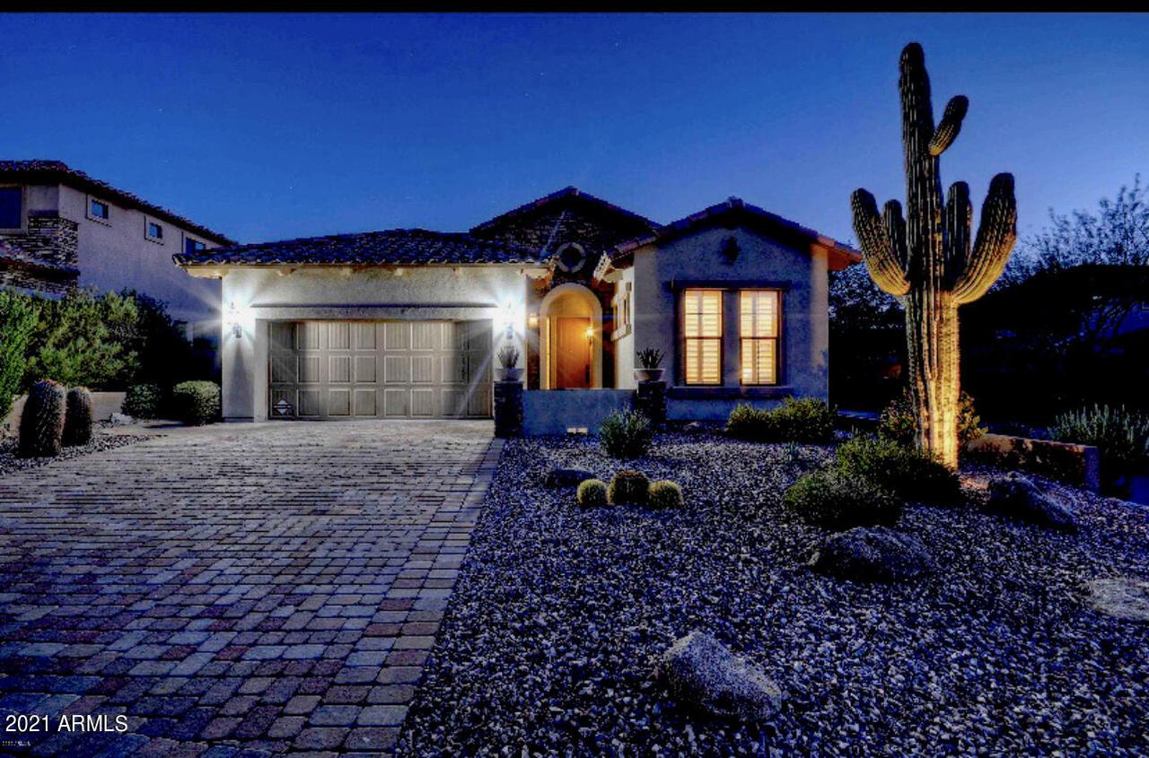 6921 E Scarlet Cir., Mesa, AZ 85207