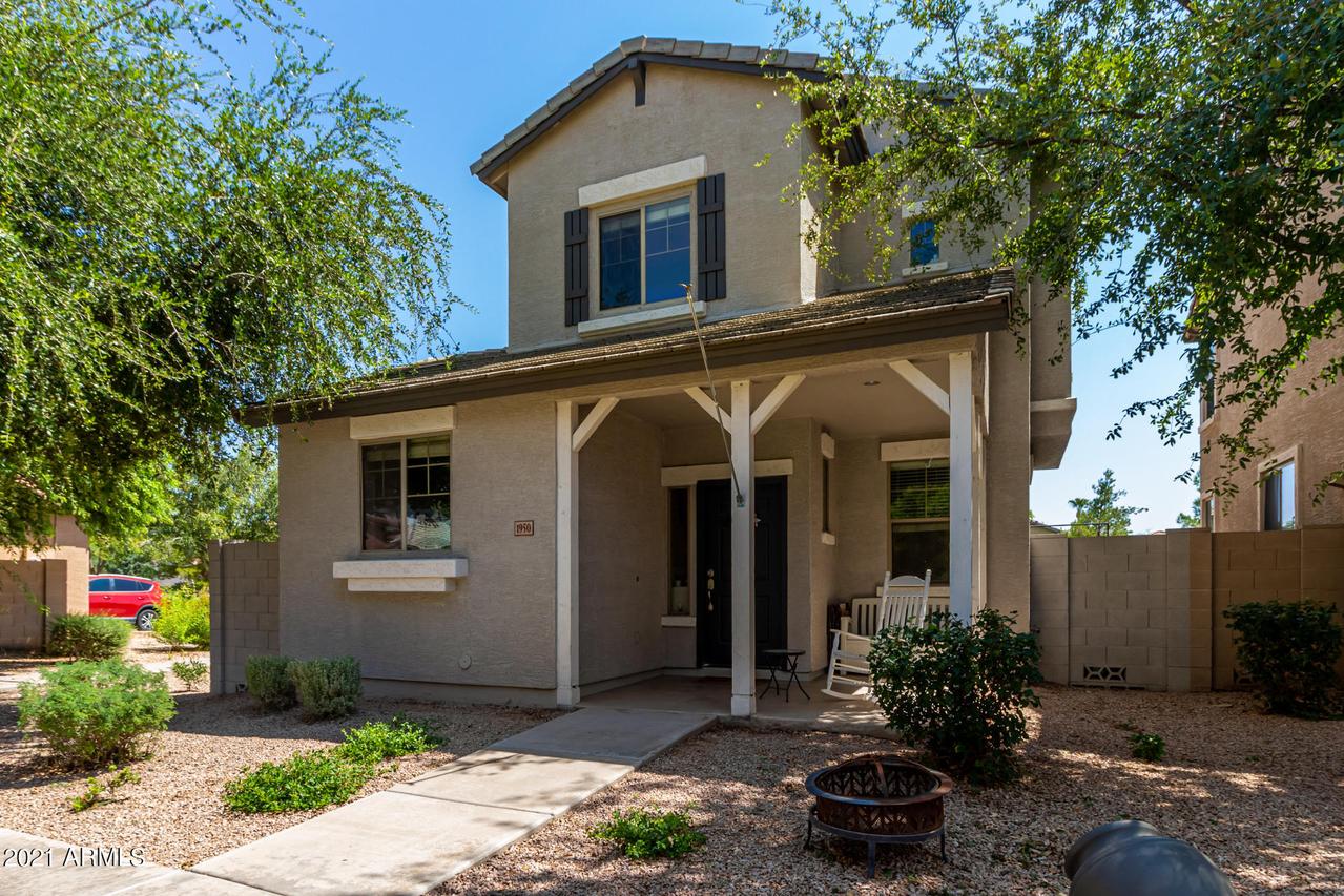 1950 E Loma Vista St., Gilbert, AZ 85295