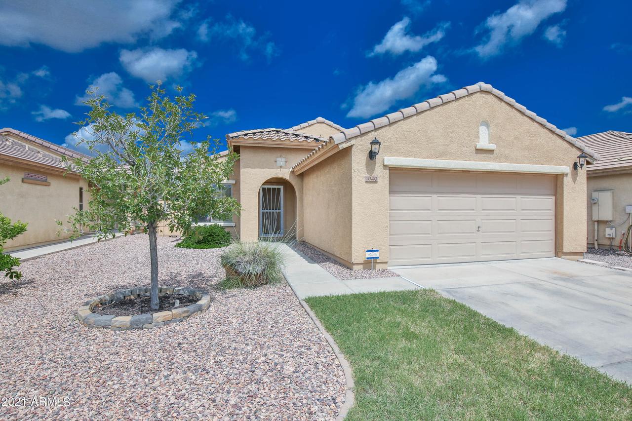 1040 W Desert Seasons Dr., San Tan Valley, AZ 85143
