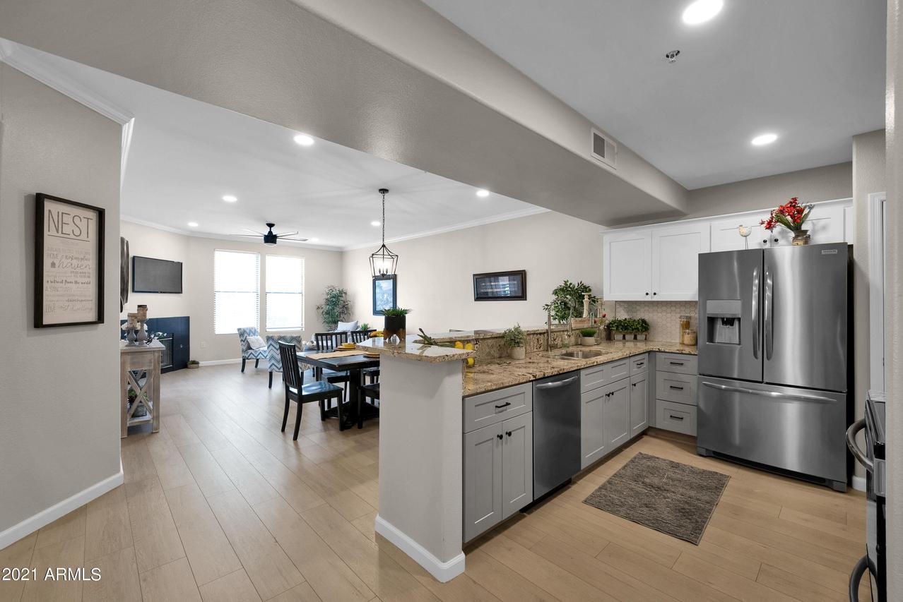 19777 N 76th St. #2245, Scottsdale, AZ 85255