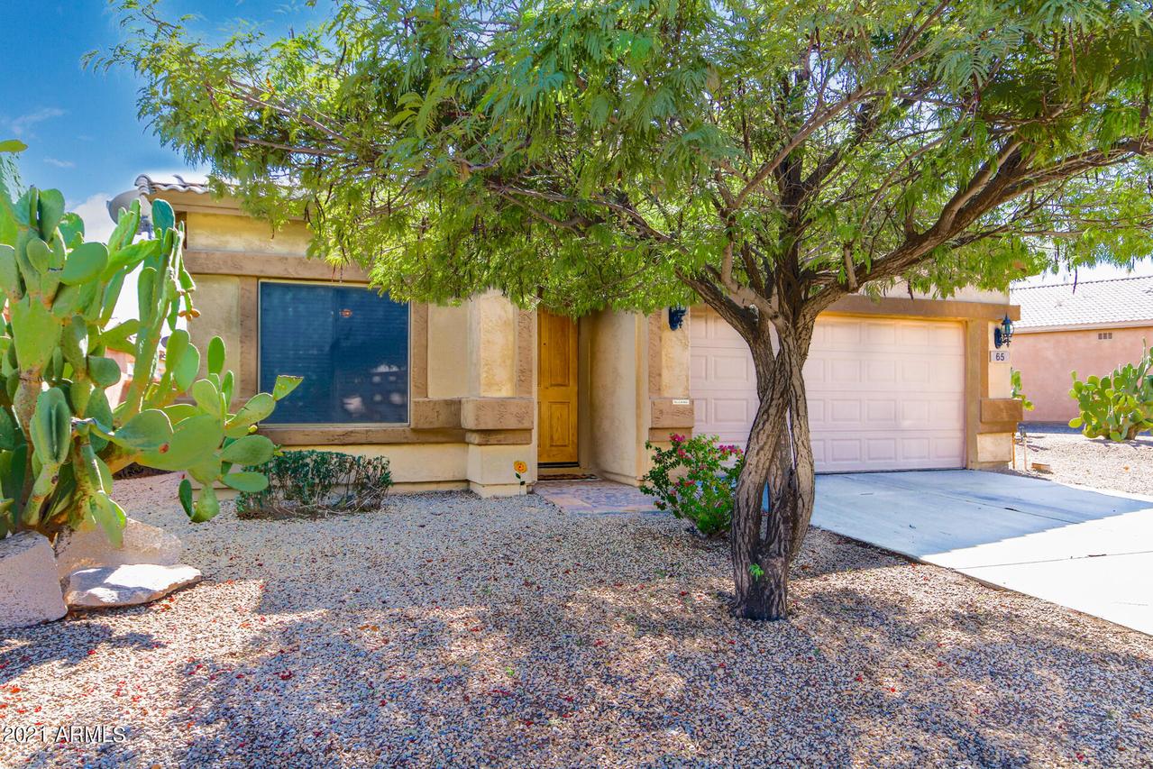 65 E Saddle Way, San Tan Valley, AZ 85143