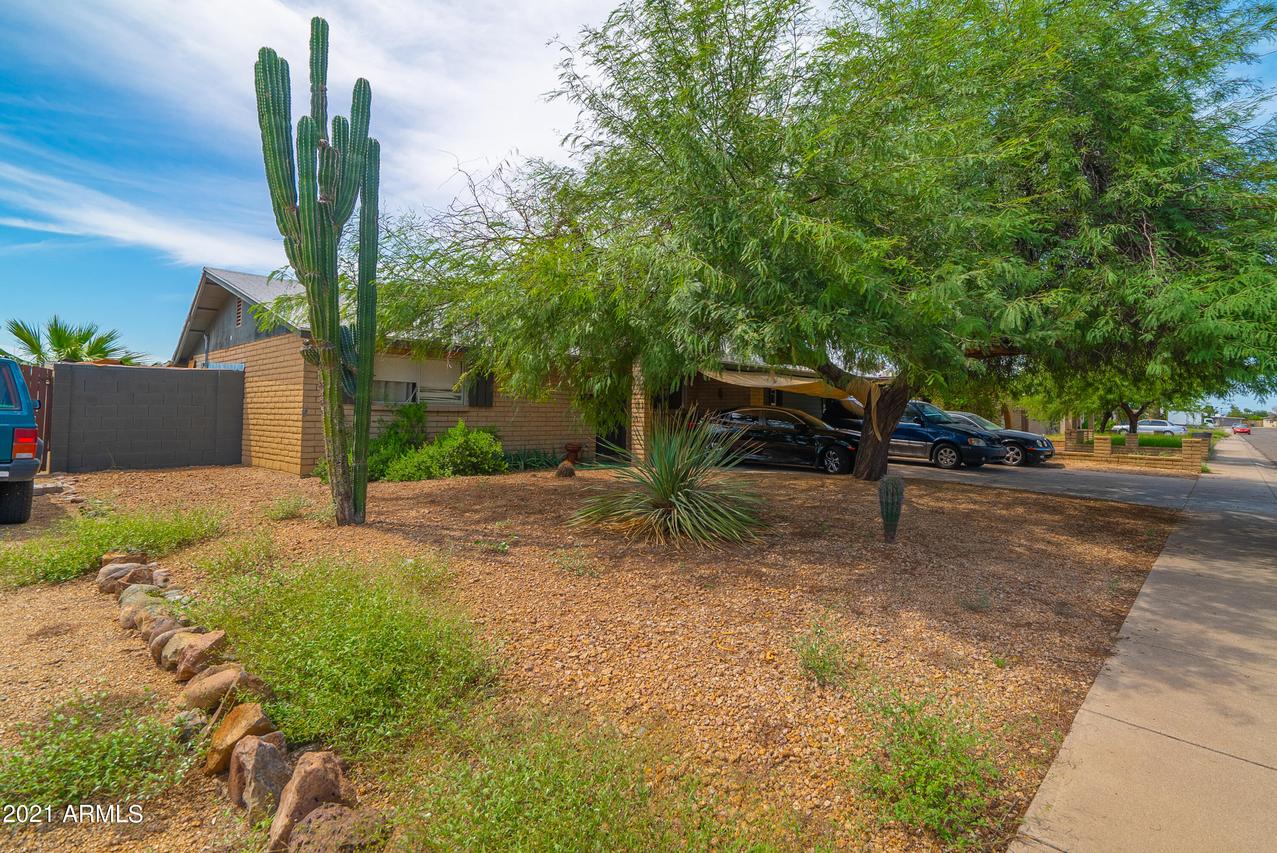 2213 W Aster Dr., Phoenix, AZ 85029