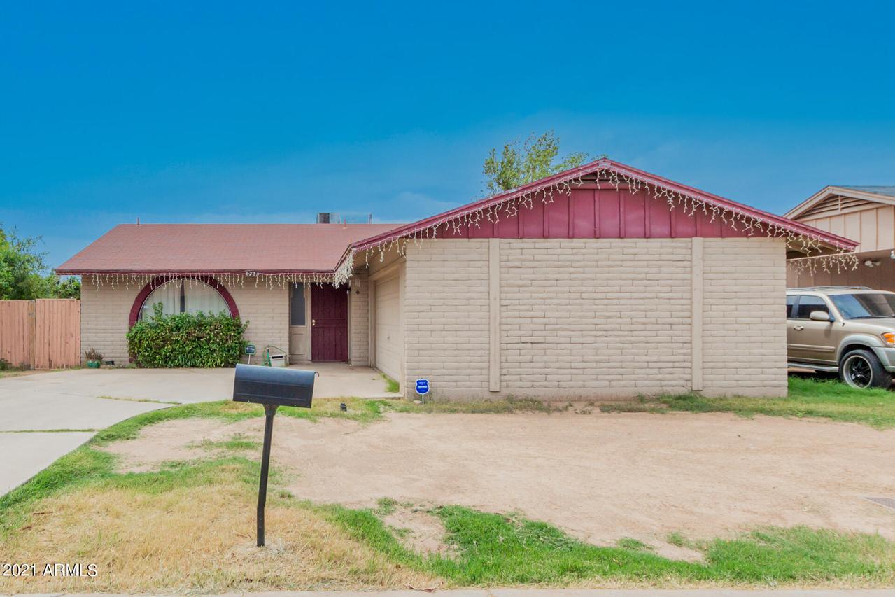 6734 N 64th Ave., Glendale, AZ 85301