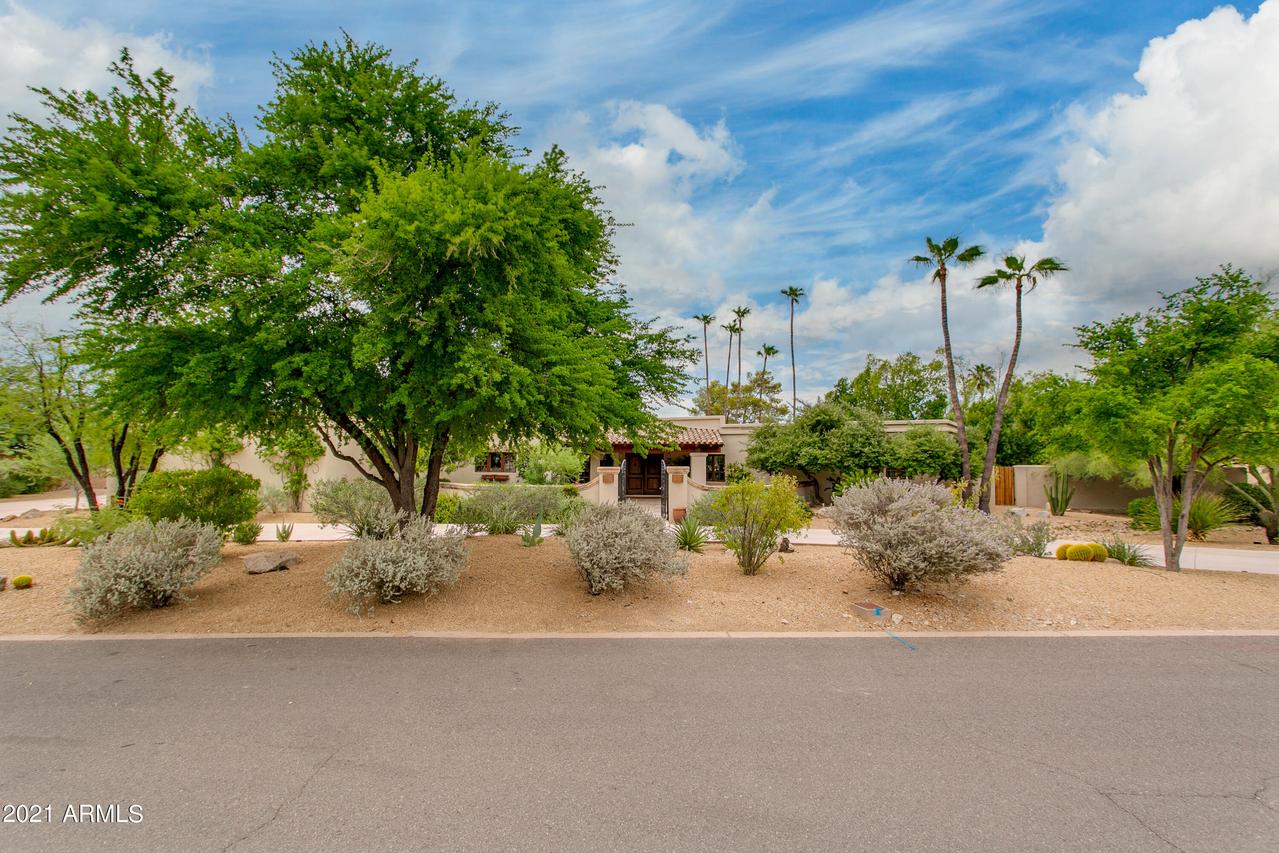 3901 E San Miguel Ave., Paradise Valley, AZ 85253