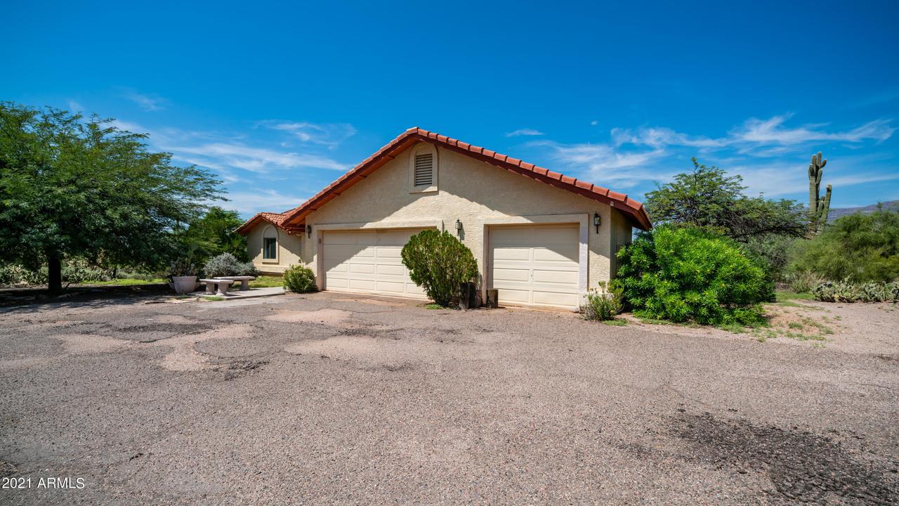 10712 E Hummingbird Ln., Gold Canyon, AZ 85218