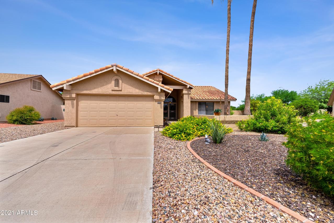 9802 W Menadota Dr., Peoria, AZ 85382