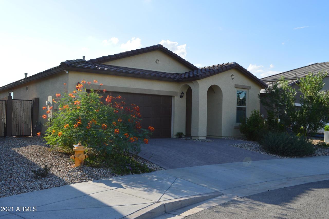 3516 S 77th Ave., Phoenix, AZ 85043