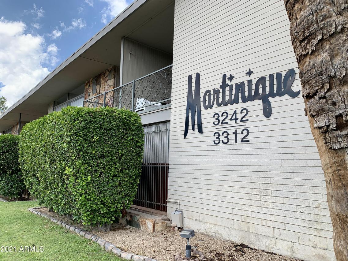3242 E Camelback Rd. #102, Phoenix, AZ 85018